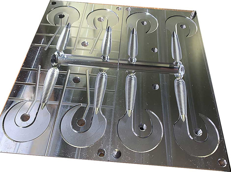 Curly tall grub mold with 4cavities