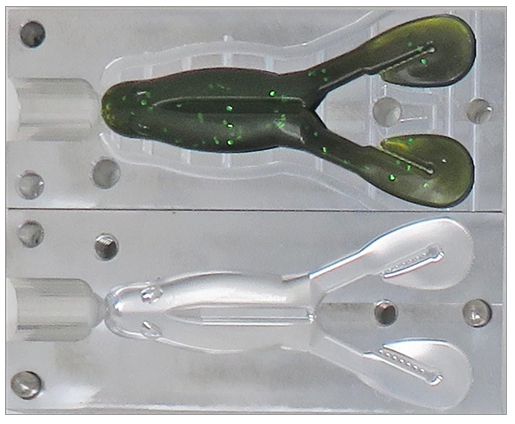 307 Frog mold from Bsstackle. Soft plastic bait making canada